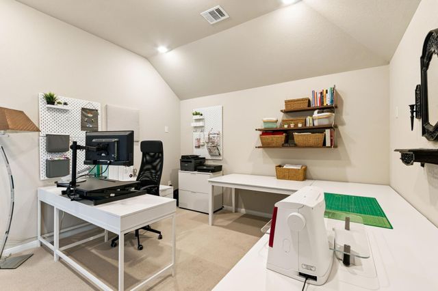 7050 Lauren Oak Drive, Conroe, TX 77304