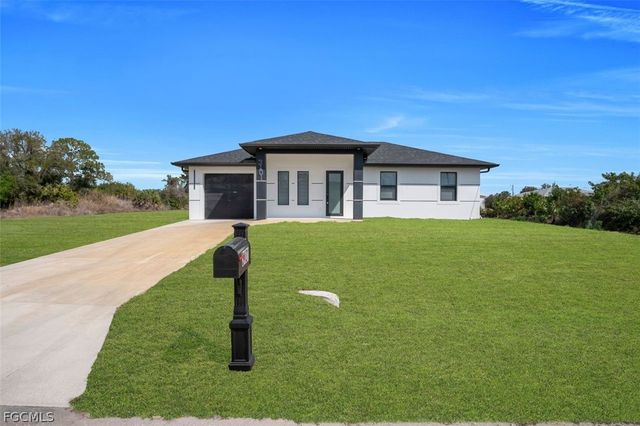 3101 Sara AVE S, Lehigh Acres, FL 33976