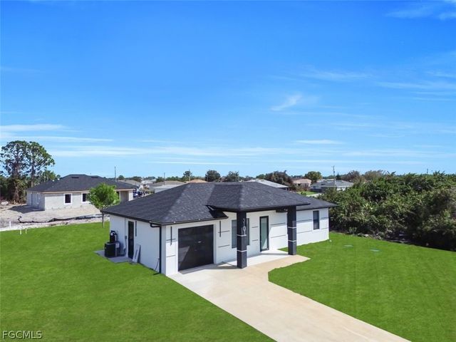 3101 Sara AVE S, Lehigh Acres, FL 33976