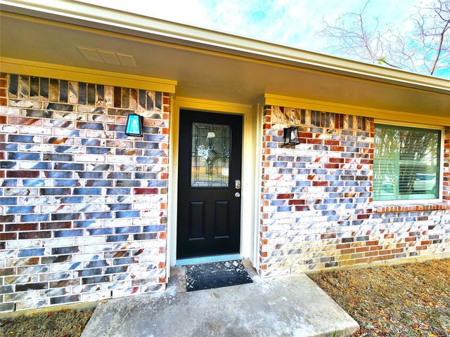 1401 E Sherman Drive, Denton, TX 76209