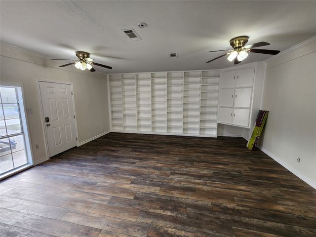 1401 E Sherman Drive, Denton, TX 76209