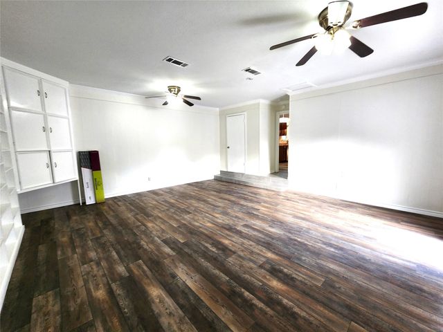 1401 E Sherman Drive, Denton, TX 76209