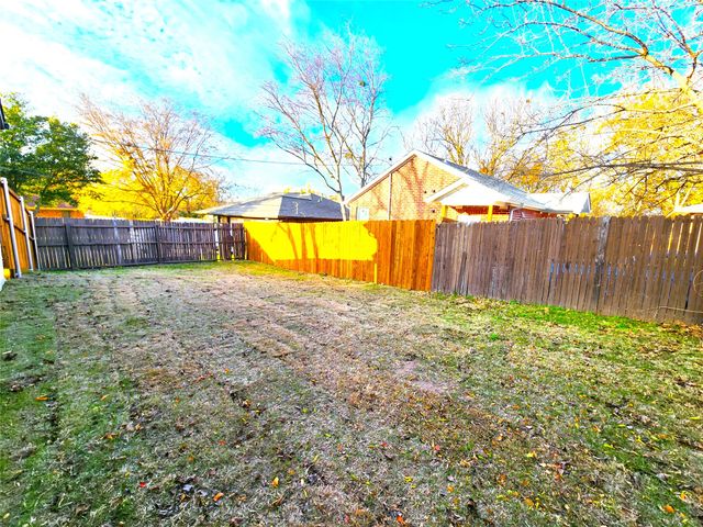 1401 E Sherman Drive, Denton, TX 76209