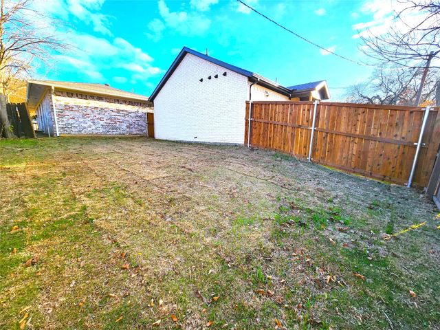 1401 E Sherman Drive, Denton, TX 76209