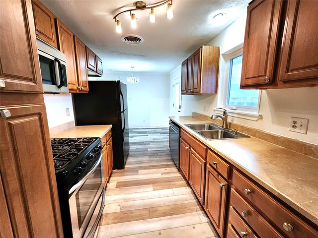 1401 E Sherman Drive, Denton, TX 76209