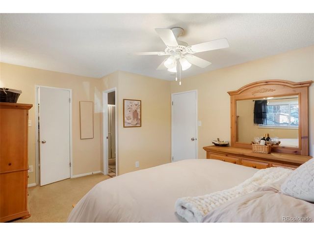 538 S Xenon Ct, Lakewood, CO 80228