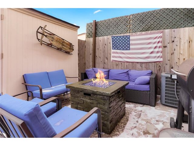 538 S Xenon Ct, Lakewood, CO 80228