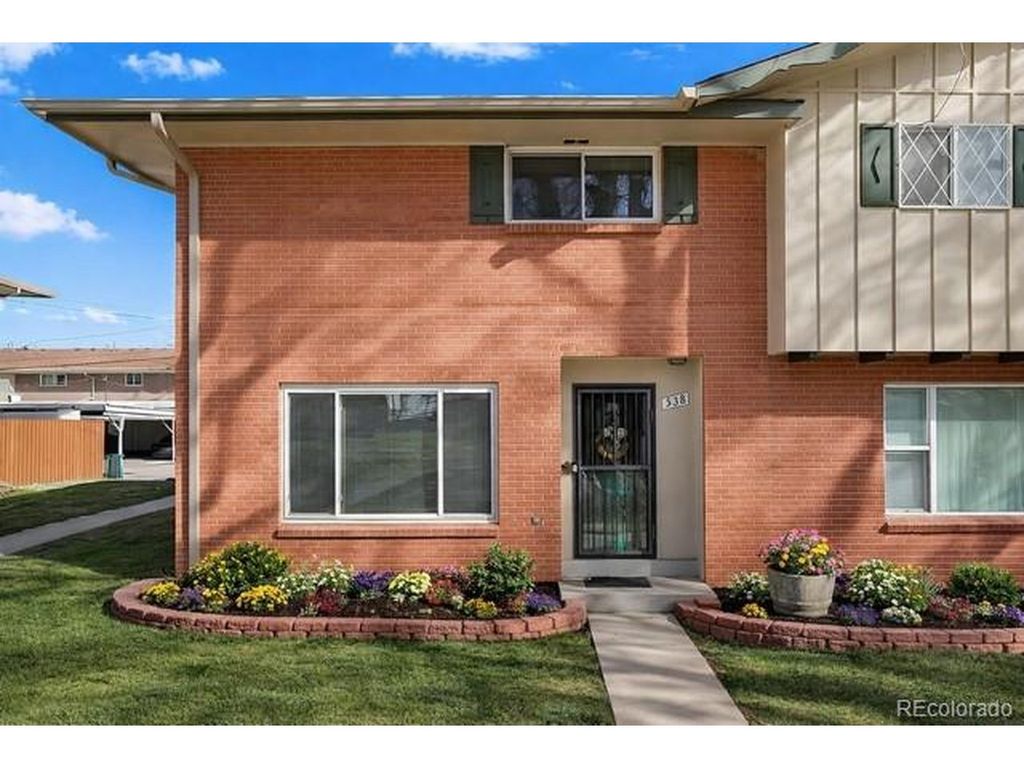 538 S Xenon Ct, Lakewood, CO 80228