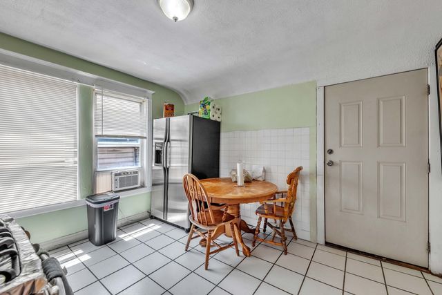 3031 S Central Park Avenue, Chicago, IL 60623