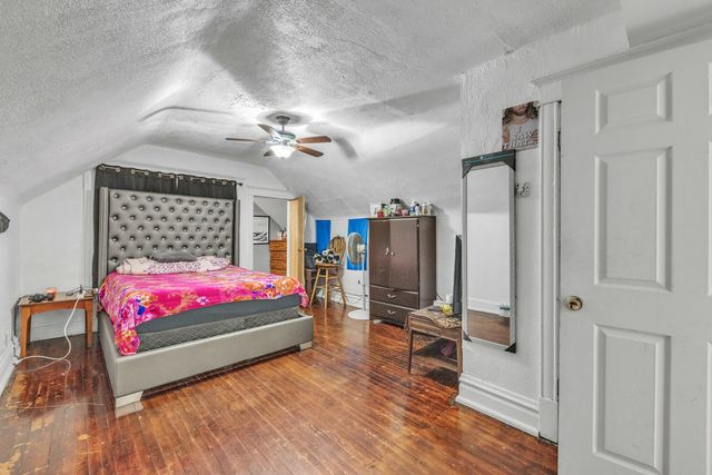 3031 S Central Park Avenue, Chicago, IL 60623
