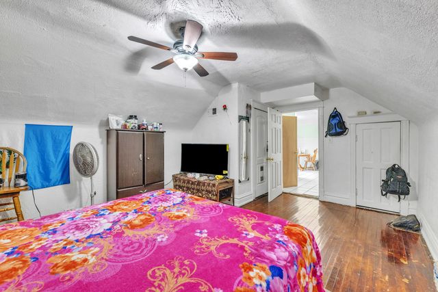 3031 S Central Park Avenue, Chicago, IL 60623