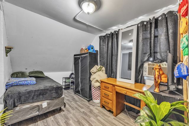 3031 S Central Park Avenue, Chicago, IL 60623