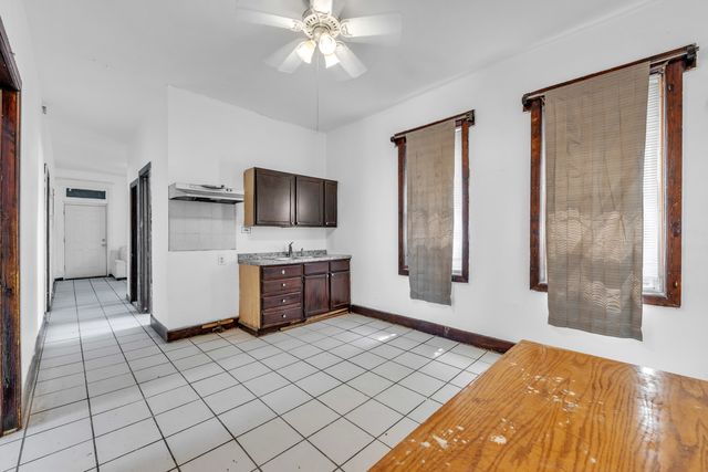 3031 S Central Park Avenue, Chicago, IL 60623