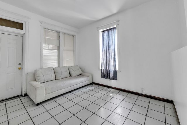3031 S Central Park Avenue, Chicago, IL 60623