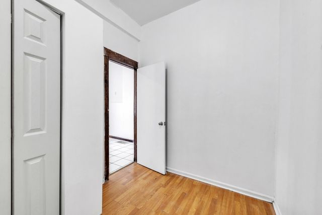 3031 S Central Park Avenue, Chicago, IL 60623