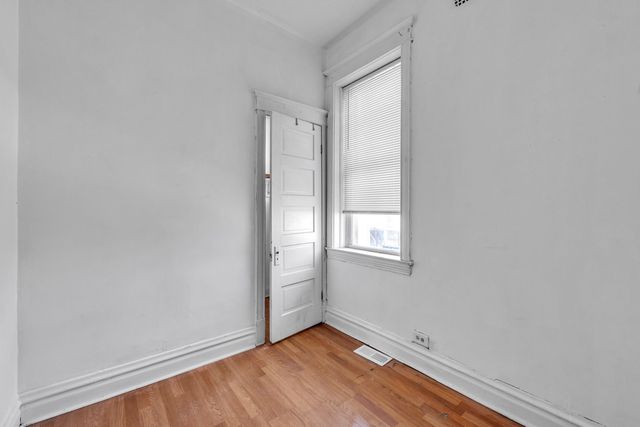 3031 S Central Park Avenue, Chicago, IL 60623