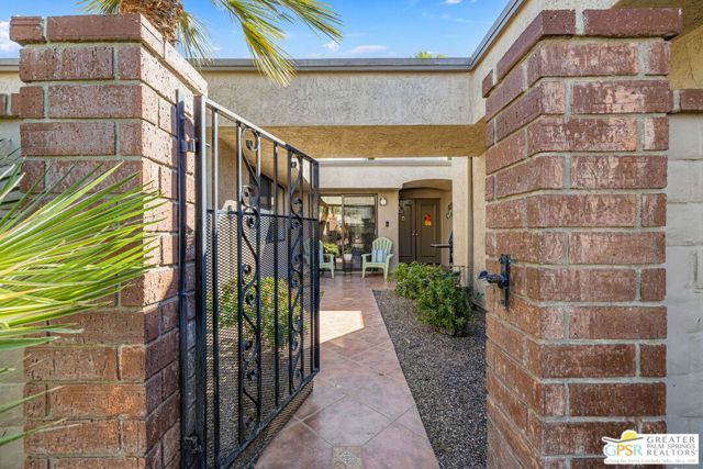 3020 Calle Loreto, Palm Springs, CA 92264