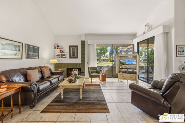 3020 Calle Loreto, Palm Springs, CA 92264