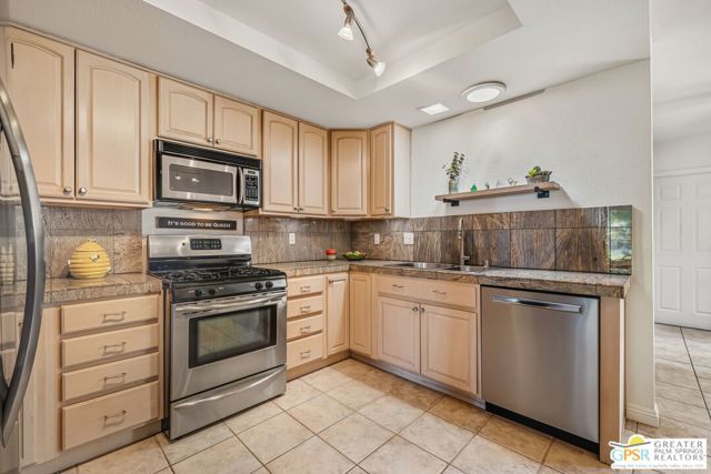 3020 Calle Loreto, Palm Springs, CA 92264