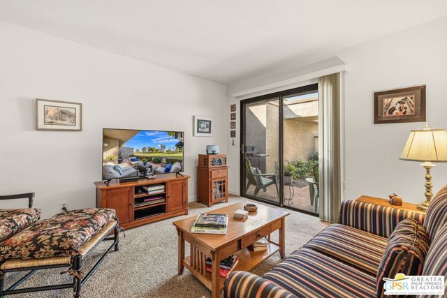 3020 Calle Loreto, Palm Springs, CA 92264