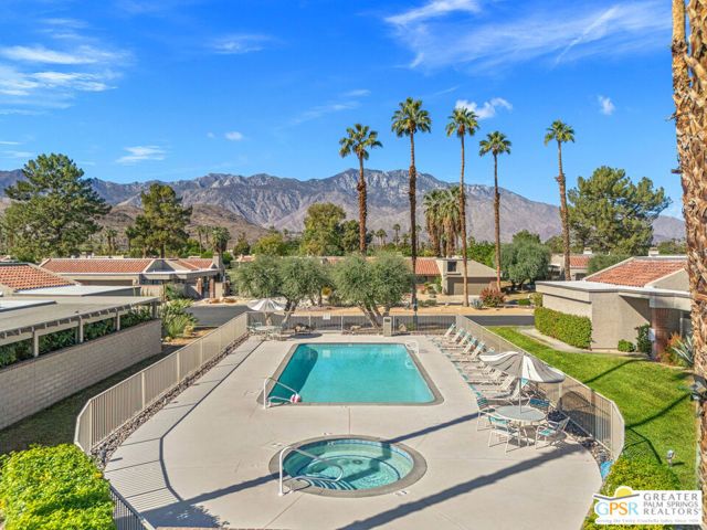3020 Calle Loreto, Palm Springs, CA 92264