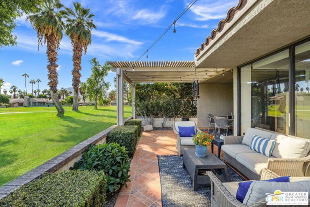 3020 Calle Loreto, Palm Springs, CA 92264