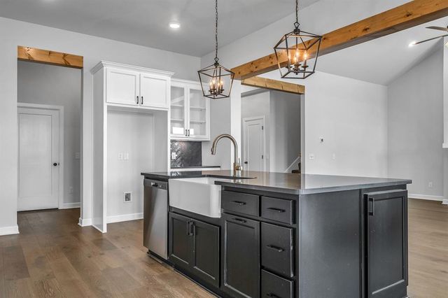 716 Argos Road, Yukon, OK 73099