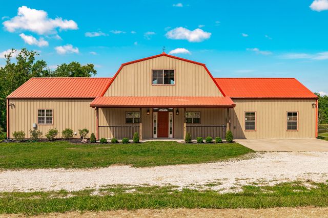 2726 New Hall Rd, Greenbrier, TN 37073