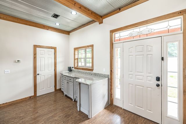 2726 New Hall Rd, Greenbrier, TN 37073