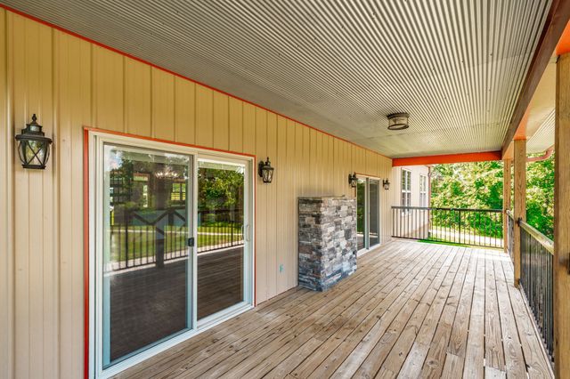 2726 New Hall Rd, Greenbrier, TN 37073