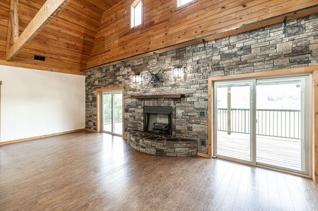 2726 New Hall Rd, Greenbrier, TN 37073