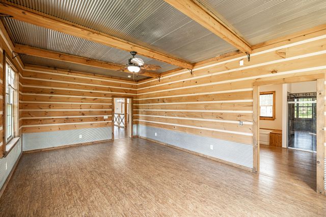 2726 New Hall Rd, Greenbrier, TN 37073