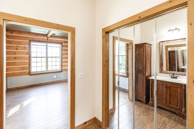 2726 New Hall Rd, Greenbrier, TN 37073