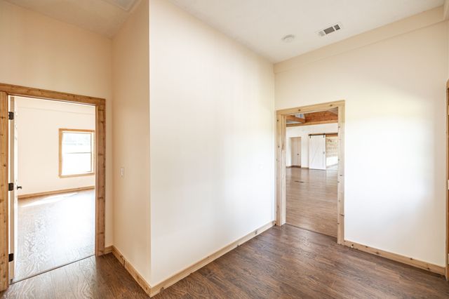 2726 New Hall Rd, Greenbrier, TN 37073