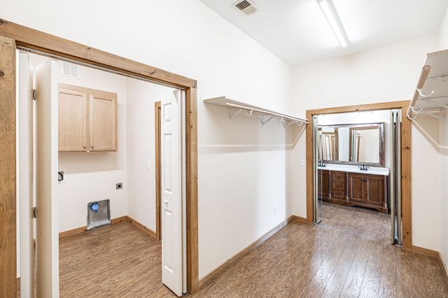 2726 New Hall Rd, Greenbrier, TN 37073