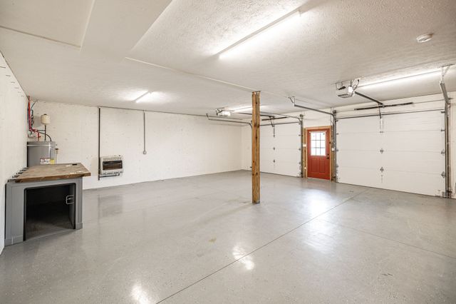 2726 New Hall Rd, Greenbrier, TN 37073