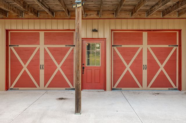 2726 New Hall Rd, Greenbrier, TN 37073