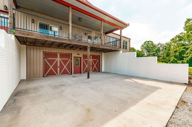 2726 New Hall Rd, Greenbrier, TN 37073