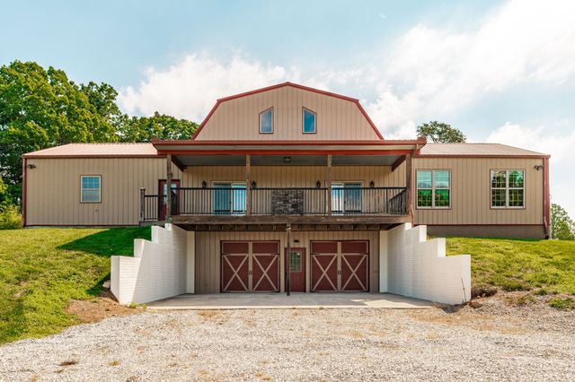 2726 New Hall Rd, Greenbrier, TN 37073