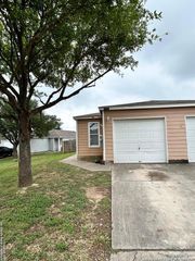 15416 kamary, San Antonio, TX 78247