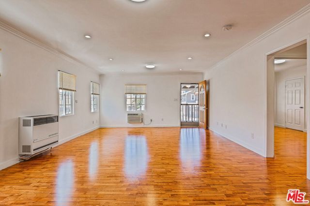 110 S Alexandria Avenue, Los Angeles, CA 90004