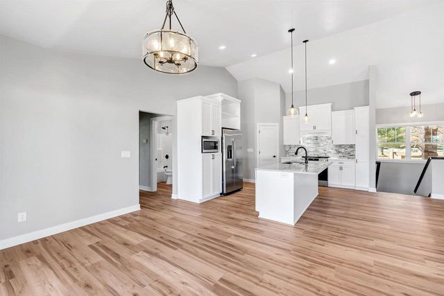 475 EARNHARDT COURT, Green Bay, WI 54311