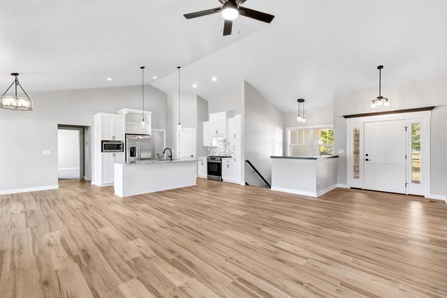 475 EARNHARDT COURT, Green Bay, WI 54311