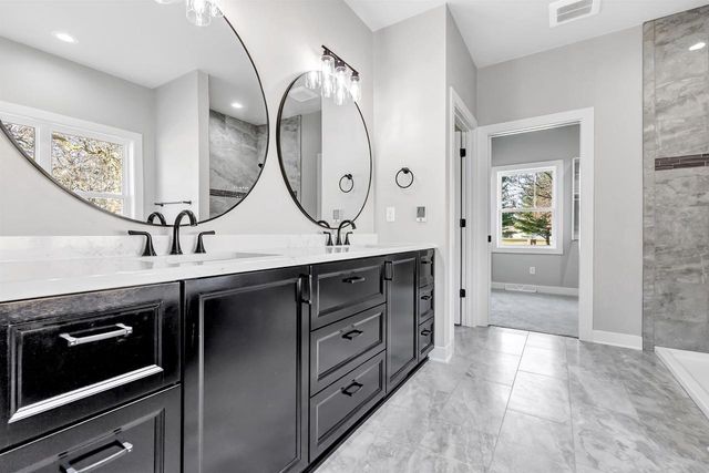 475 EARNHARDT COURT, Green Bay, WI 54311