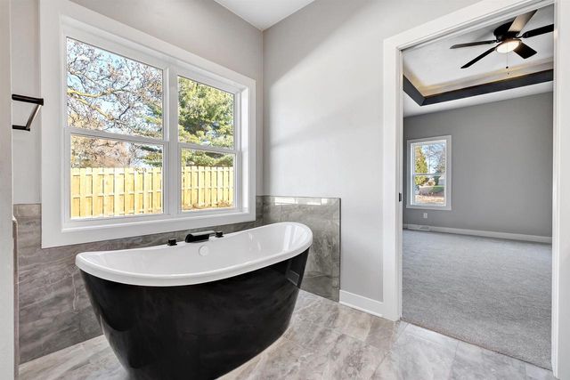 475 EARNHARDT COURT, Green Bay, WI 54311