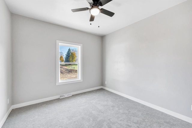 475 EARNHARDT COURT, Green Bay, WI 54311