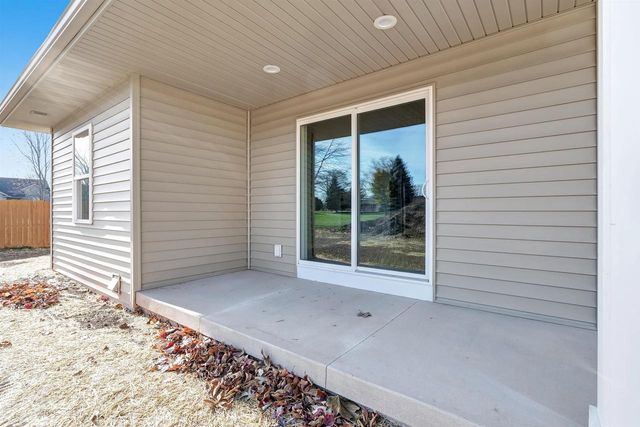 475 EARNHARDT COURT, Green Bay, WI 54311