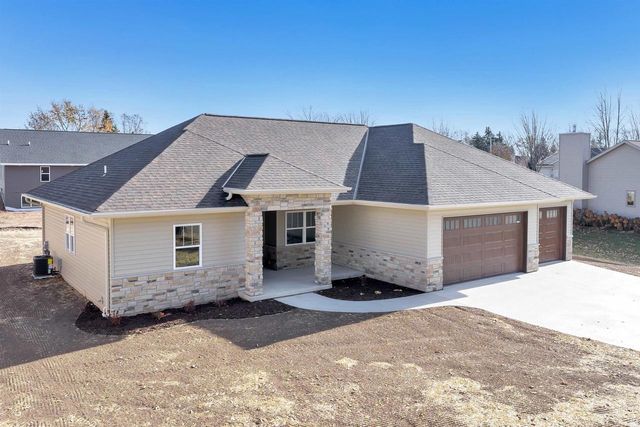 475 EARNHARDT COURT, Green Bay, WI 54311