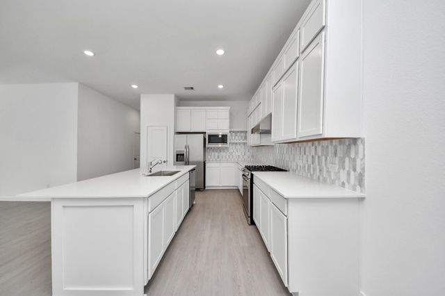 27443 Sunterra Village Dr, Katy, TX 77493