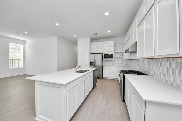 27443 Sunterra Village Dr, Katy, TX 77493